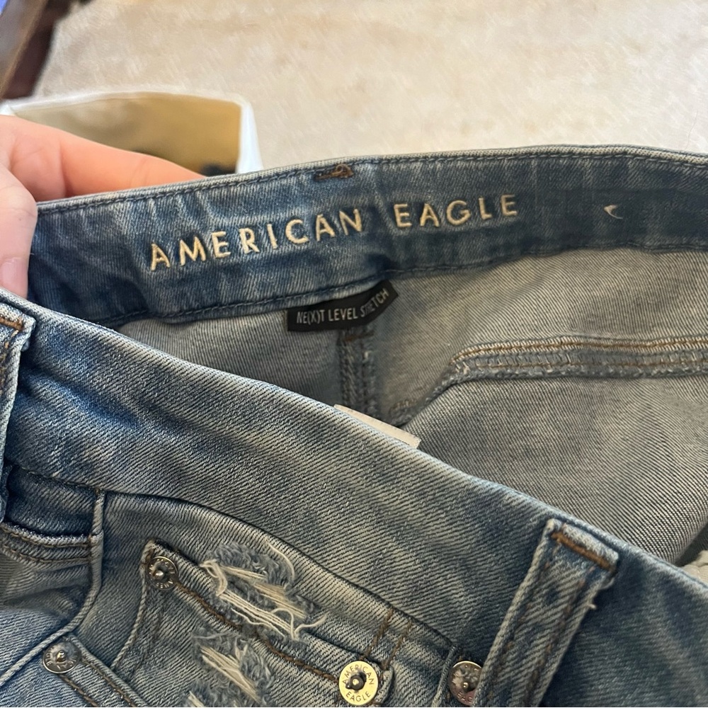 AE Curvy Super Hi-Rise Ripped Jegging - Picture 4 of 5